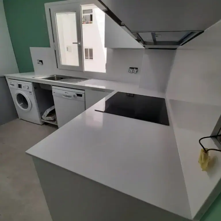 Encimera de cuarzo Blanco Zeus en Cádiz