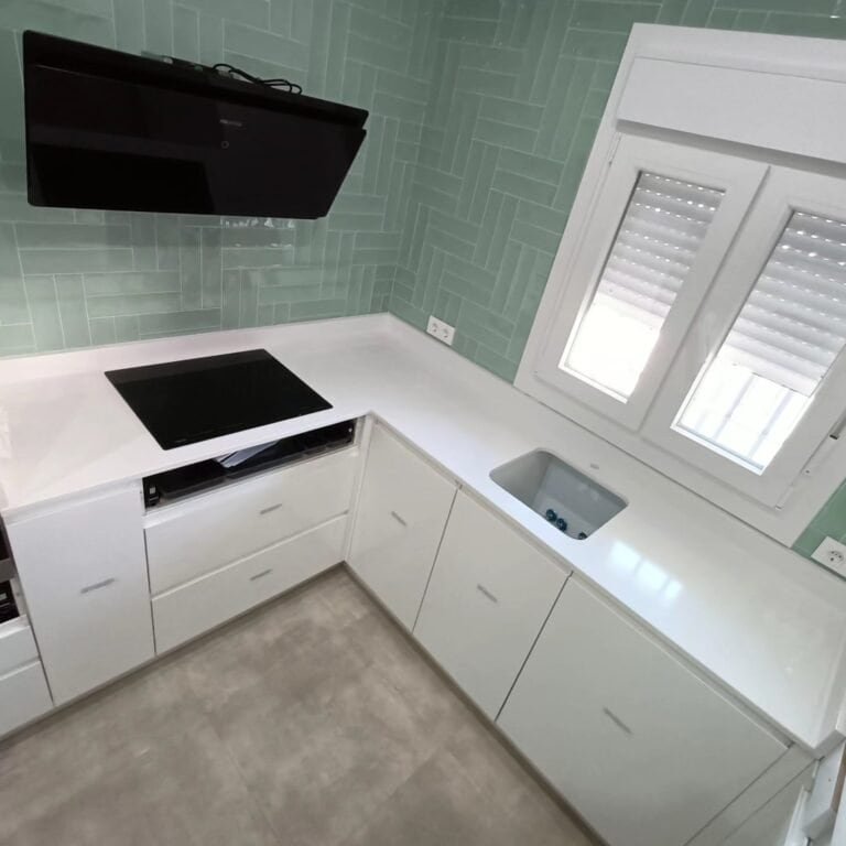 Encimera de cuarzo Blanco Zeus en Montellano